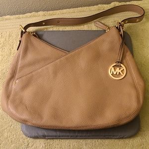 Michael Kors hobo bag EUC , Tan